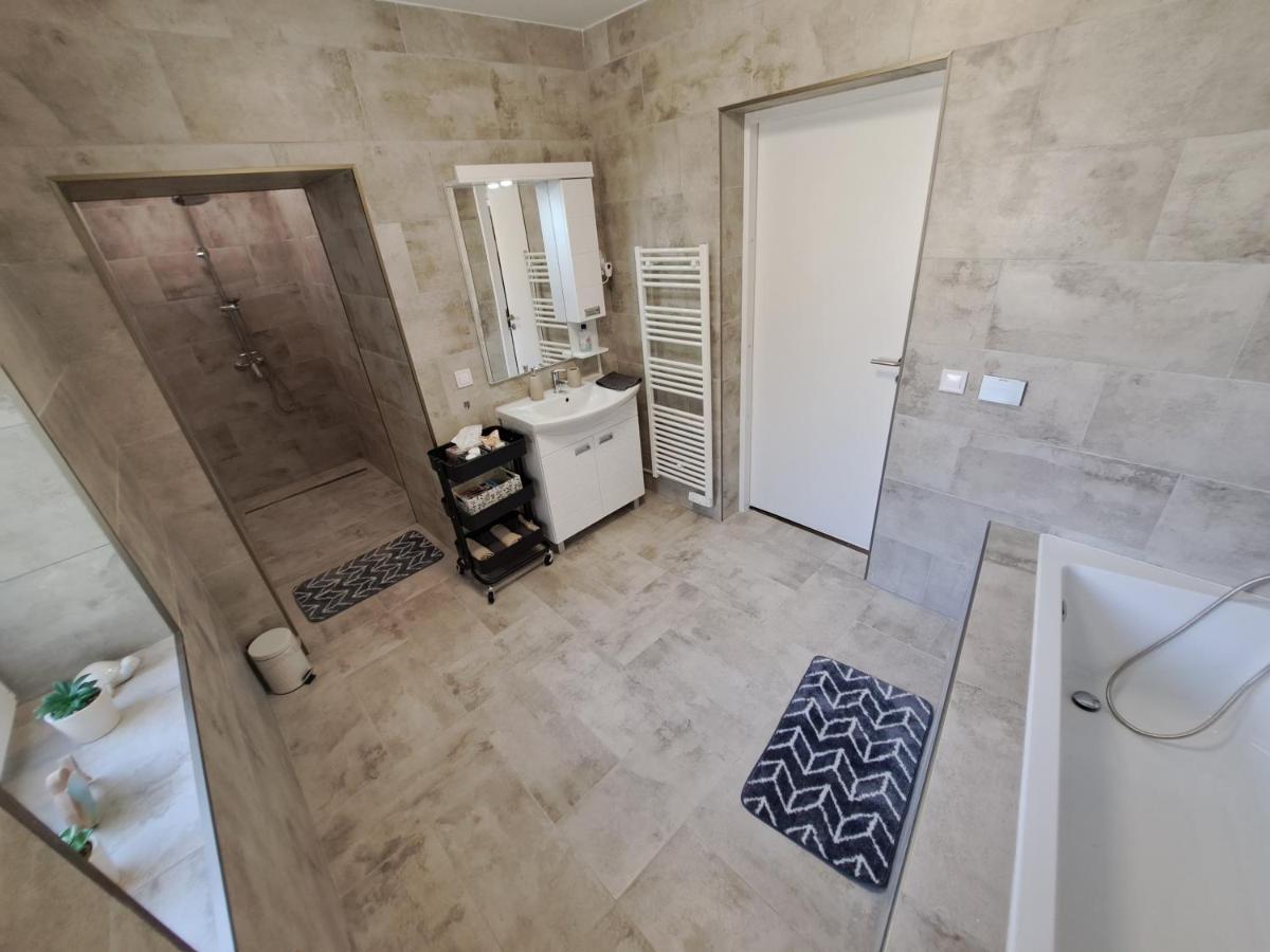 Apartment White Luxury Cottage- Matrai Vadaszhaz 4 *