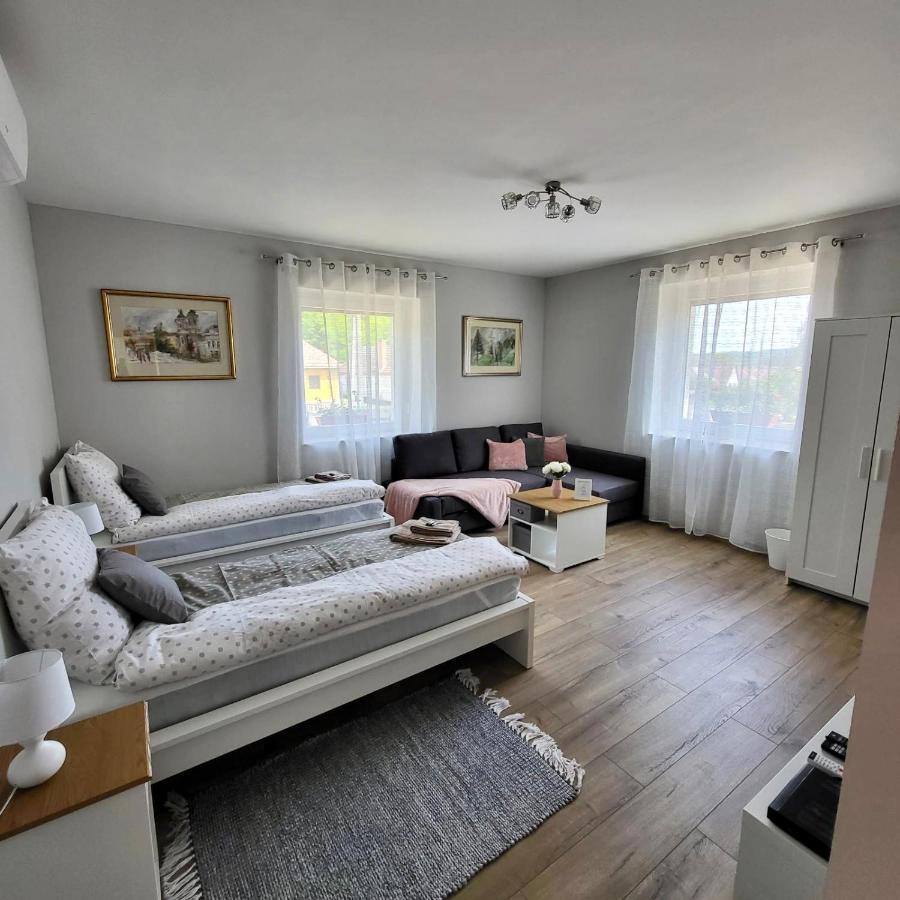 White Luxury Cottage- Matrai Vadaszhaz 4 *