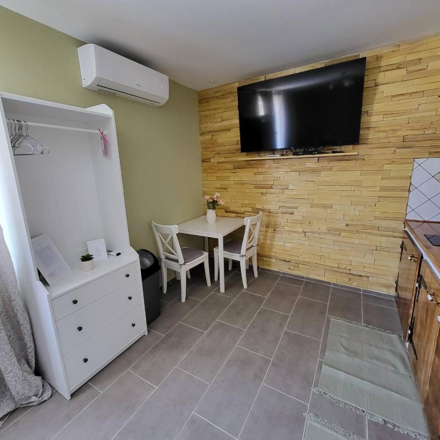 White Luxury Cottage- Matrai Vadaszhaz 4 Apartment Matraterenye